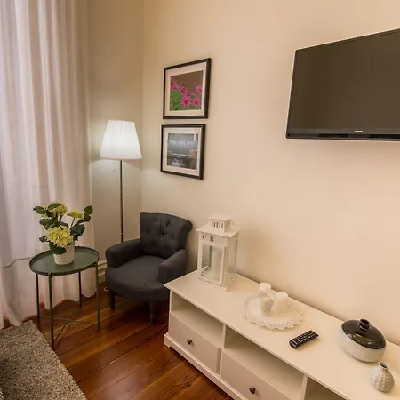 بيت ضيافة Casa Ateneu Ponta Delgada