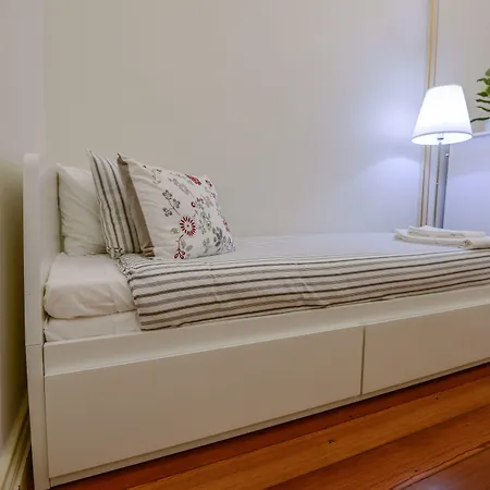 Casa Ateneu 게스트하우스 3*