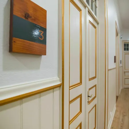 Casa Ateneu 3* Πόντα Ντελγκάντα