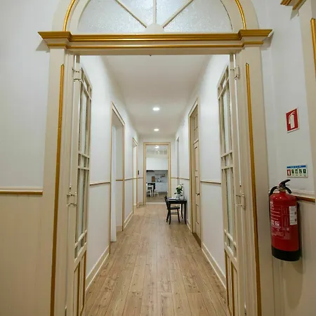 Casa Ateneu Πανσιόν 3*